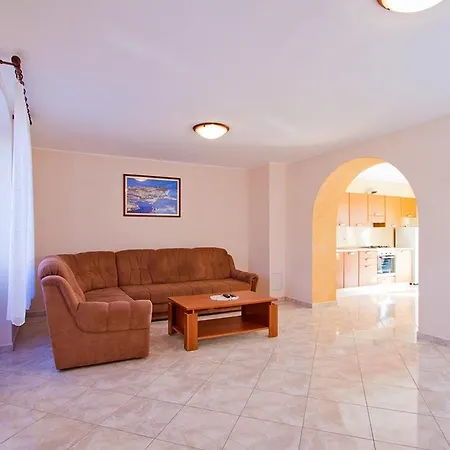 Daniela Apartamento Novigrad Istria